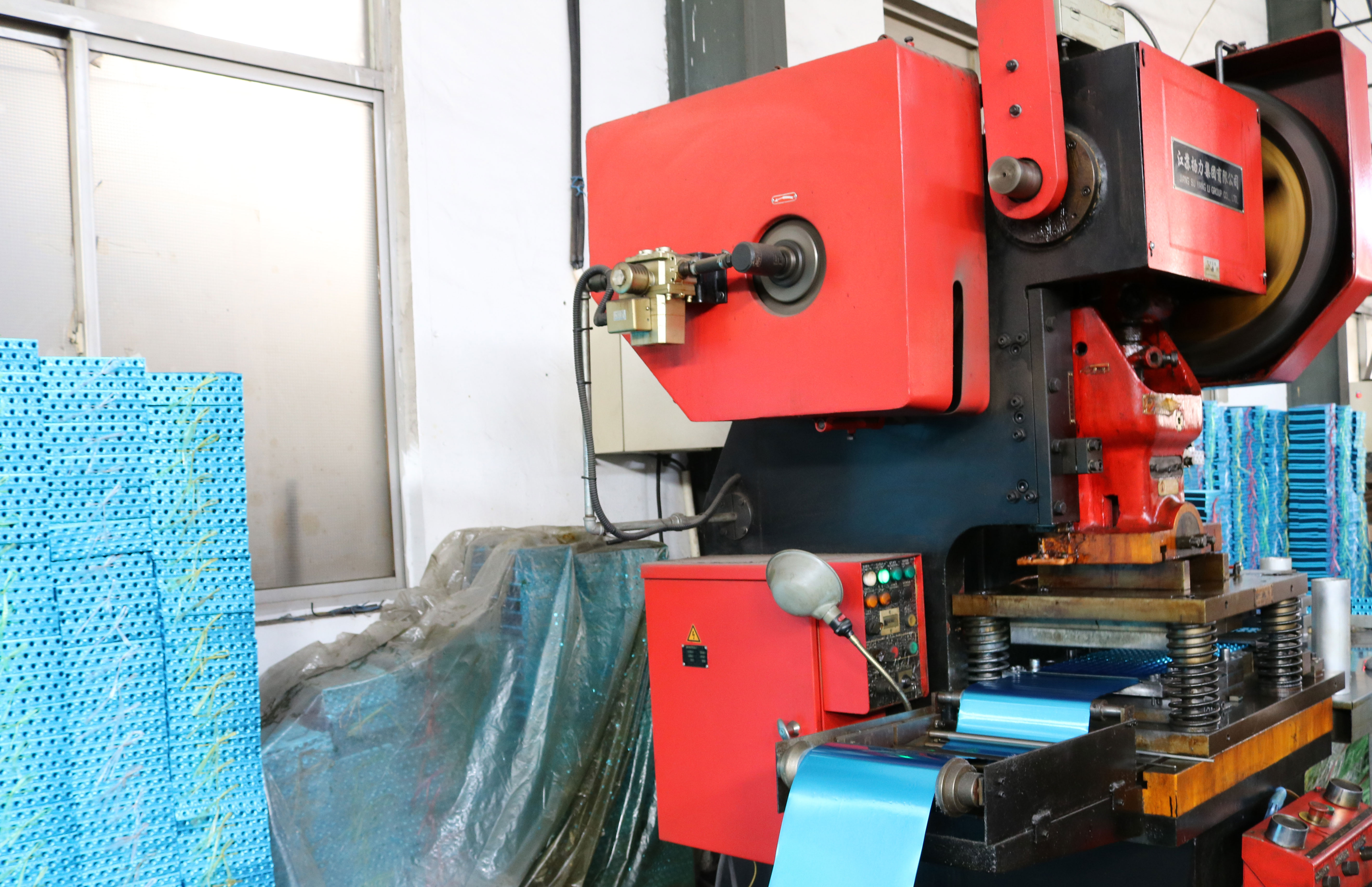 四季風生產(chǎn)設備